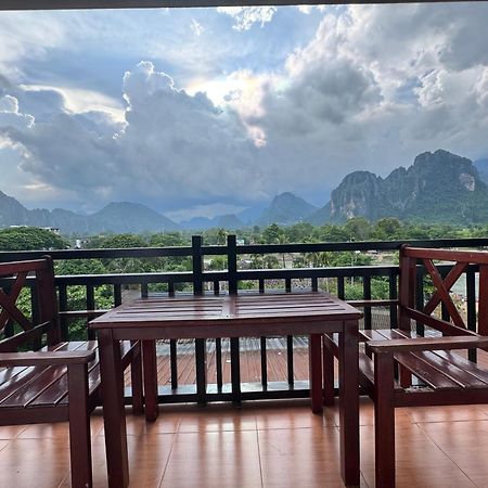 Vang Vieng Backpackers Hostel Exterior photo